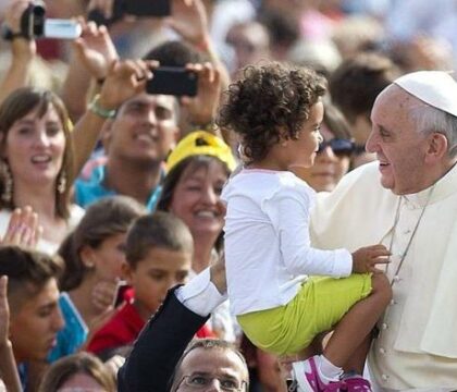 Le pape a adressé une lettre aux familles