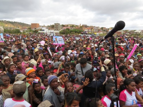 (c)Lakroa - Elections Madagascar 25-10-2013 -p Guillaume 2