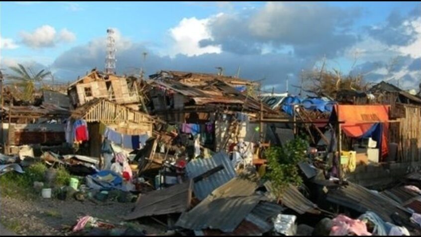 Philippines : Sept prêtres ordonnés dans une cathédrale dévastée