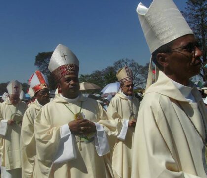 Madagascar: Les évêques rappellent à l’ordre