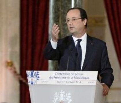 Pour François Hollande, le pape peut être « utile »