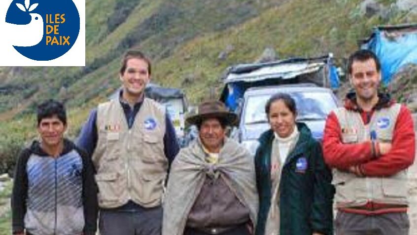 Iles de Paix : deux jeunes Belges remontent la Cordillère des Andes à vélo
