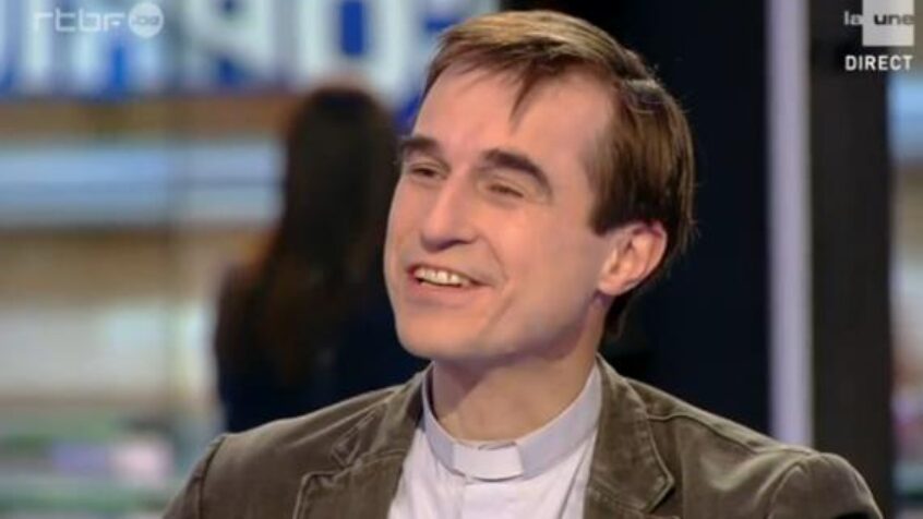 « C’est quelqu’un qui m&rsquo;a dit que… »