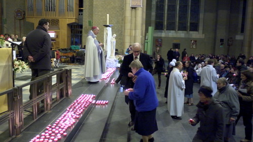 Veillée de prière à la Basilique de Koekelberg contre l'euthanasie des enfants