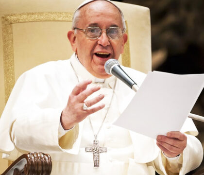 Economie : le Pape condamne une nouvelle fois la « culture du déchet » qui met l&#8217;Homme à l&#8217;écart