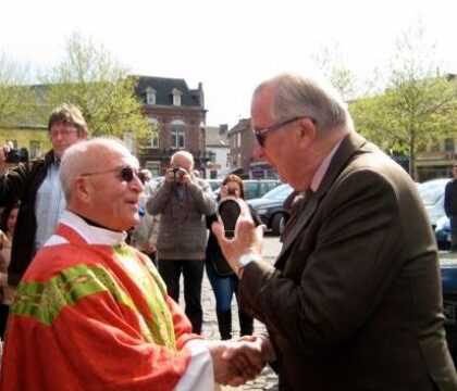 Albert et Paola visitent le curé italien de Sambreville