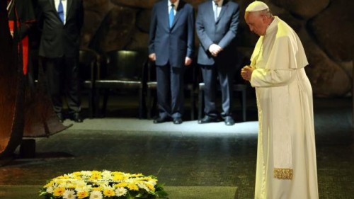 Pape à Yad Vashem