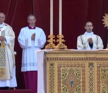 Fête-Dieu à Rome : le pape François victime de la fatigue ?