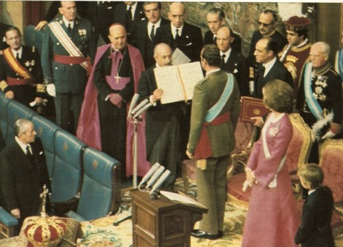 Prestation de serment Juan Carlos 1975