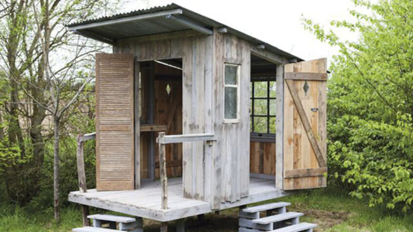 Des cabanes pour les sans-abri de Charleroi