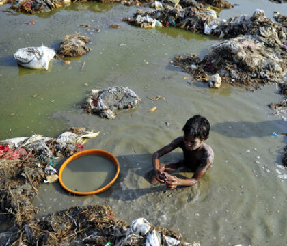 Inde: les conditions sanitaires et la malnutrition affectent 65 millions d&#8217;enfants