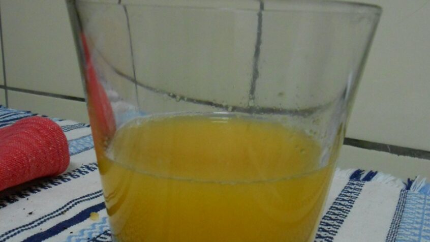 Un jus d’orange au goût amer