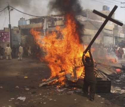 Le Vatican « choqué » après l&rsquo;assassinat d&rsquo;un couple de chrétiens pakistanais