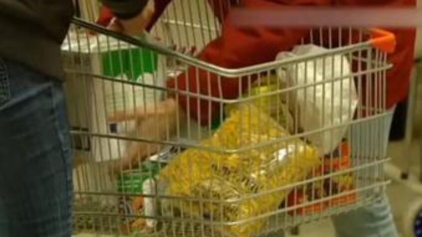 Aide alimentaire: les épiceries sociales s&rsquo;organisent autour d&rsquo;une plateforme