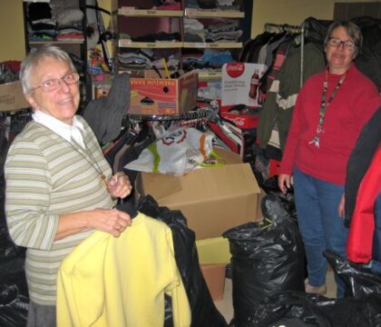 Namur : Toute l&rsquo;énergie de soeur Marie-Pascale et ses bénévoles pour faire tourner la banque alimentaire