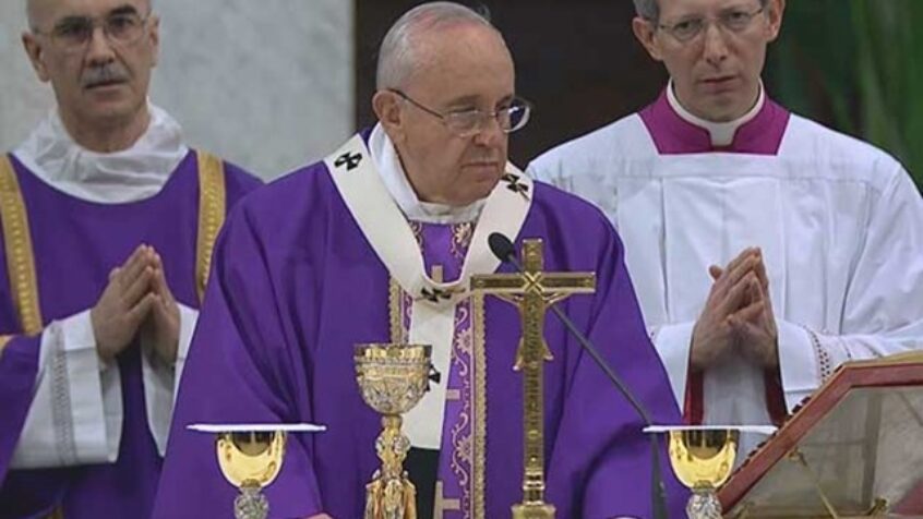 Les 50 ans de la réforme liturgique célébrée par le pape François
