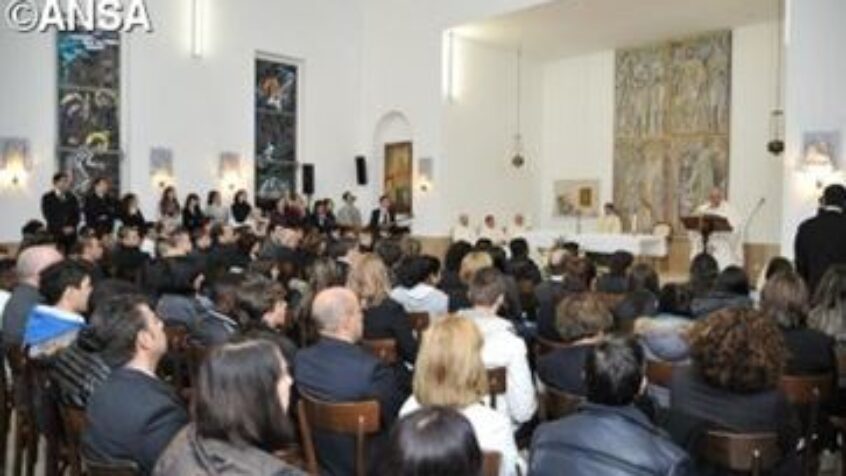 La messe in Cena Domini dans une prison romaine