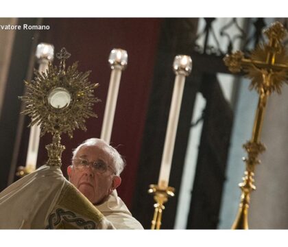 Le Pape à Saint-Jean de Latran pour la fête-Dieu