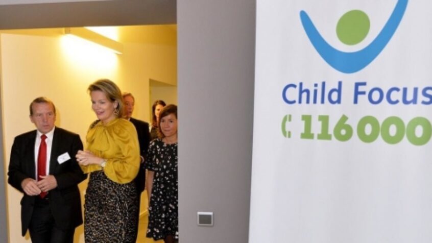 Enlèvement de Julie et Mélissa : message de la reine Mathilde