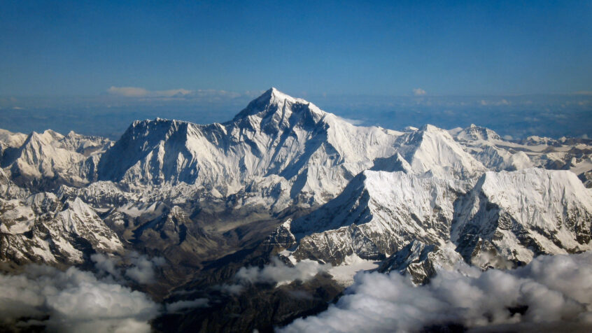 Séisme au Népal: le Mont Everest déplacé de 3 cm