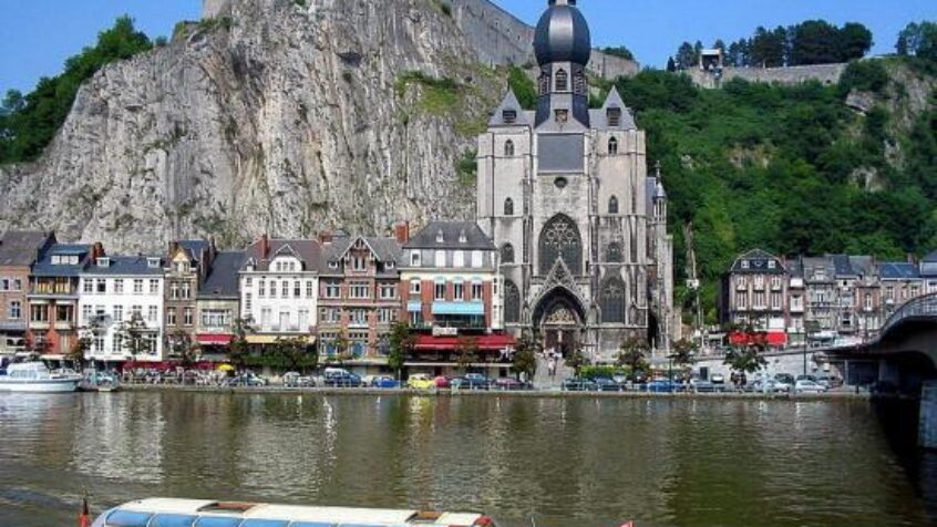 Profitez de l’été à la collégiale de Dinant