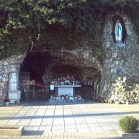 Petit Lourdes Bassenge