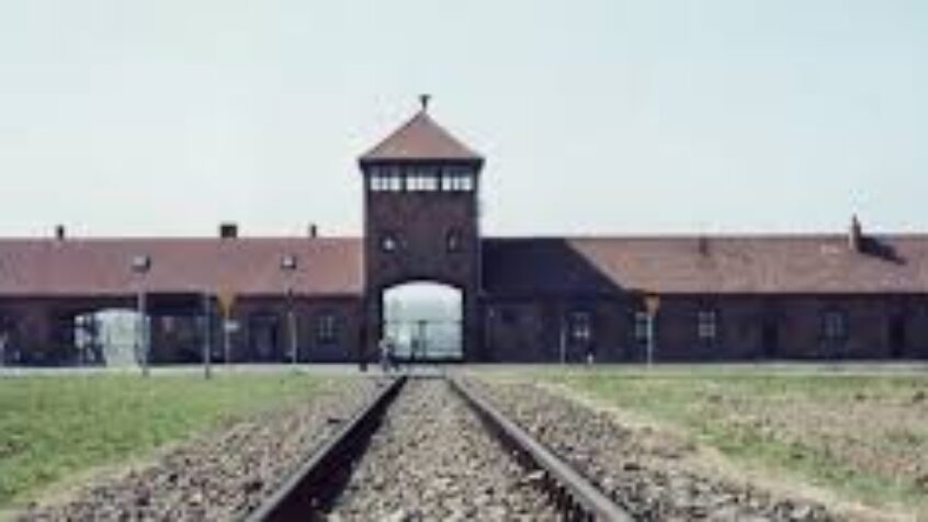 L&rsquo;ex-comptable d&rsquo;Auschwitz condamné à 4 ans de prison