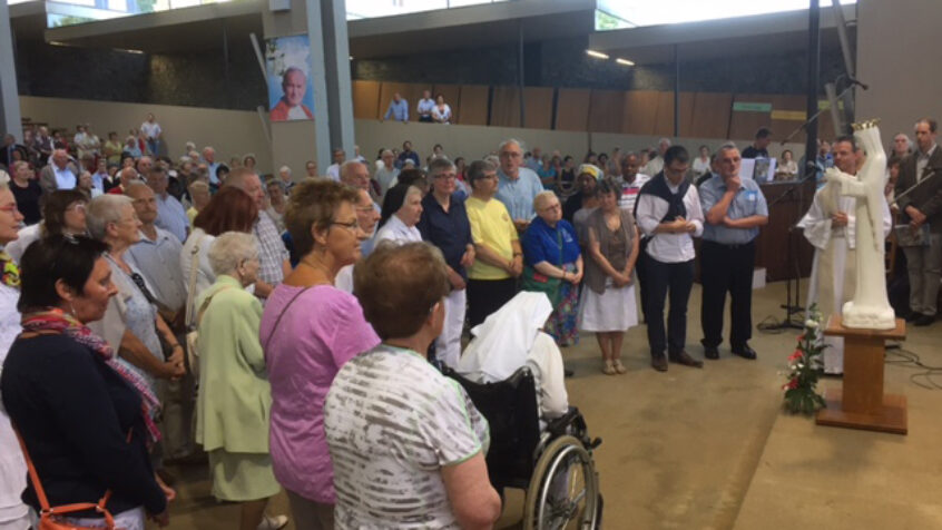 Beauraing : Engagement des 50 premiers amis de Notre-Dame