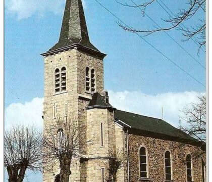 L&rsquo;église de Manhay ravagée par le feu
