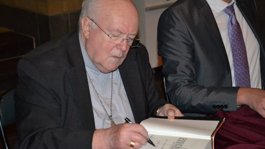 La biographie du cardinal Danneels est sortie de presse