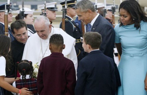 Le pape François lors de son arrivée sur le sol américain.