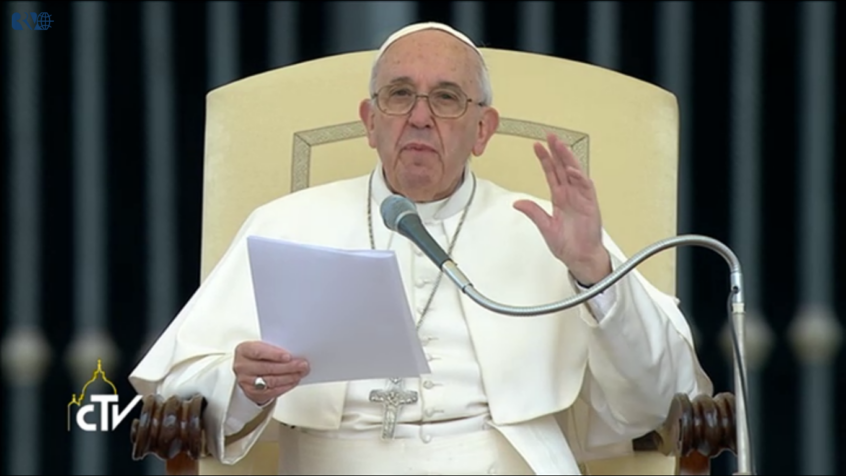 Le pape François dénonce un &#8220;massacre inacceptable&#8221; en Syrie
