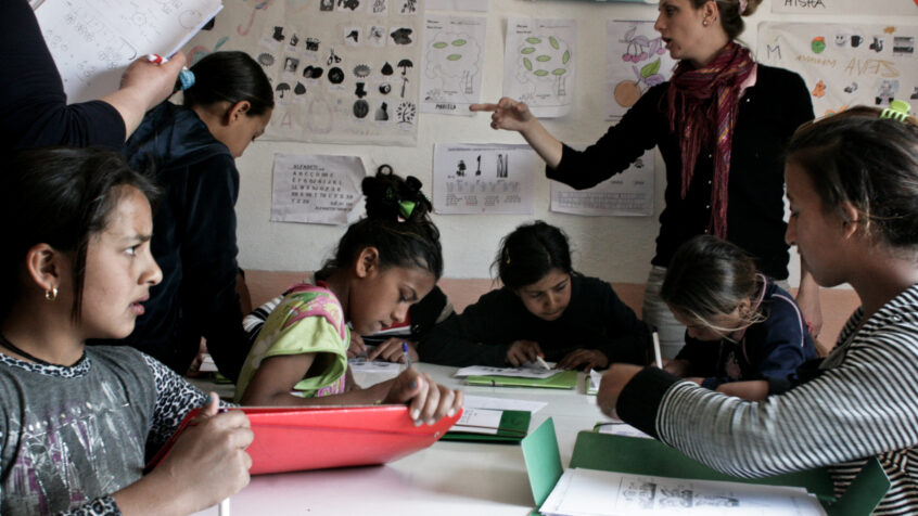 La scolarisation des enfants Roms demeure extrêmement difficile