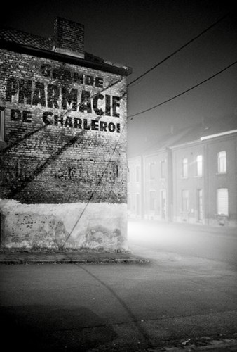 (c) Stephan Vanfleteren - Charleroi 2015