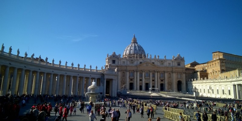 Vatican-Place St Pierre 1