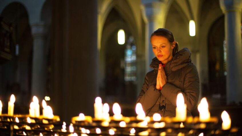 Incendie de Notre-Dame: le feu qui ranime la foi?!