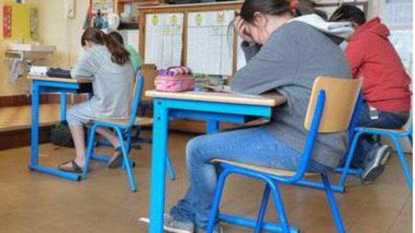CEB : les directeurs d’écoles ne veulent pas jouer les facteurs !
