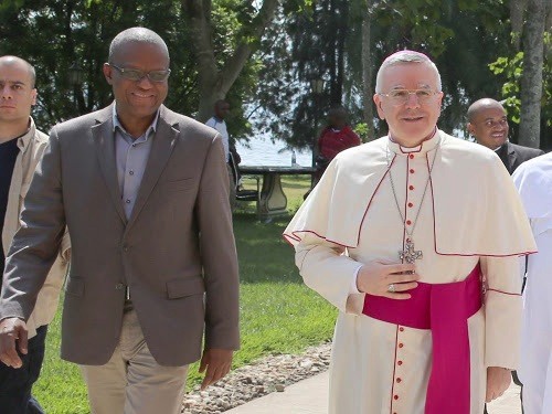 Le nonce apostolique accueilli par le représentant de l'ONU en RD Congo