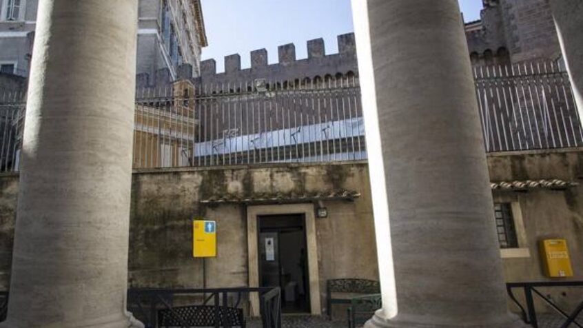 Le Vatican ouvre un dispensaire pour les sans-abri et les personnes en détresse