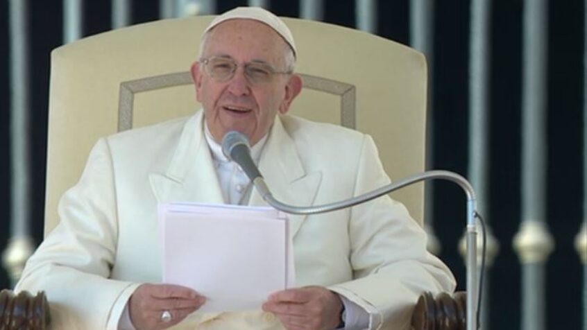 Audience générale : même quand nous le blessons, Dieu veut nous sauver