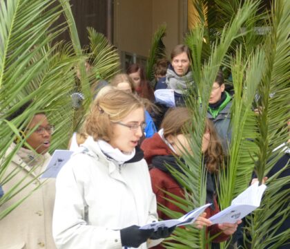 Mgr Delville aux jeunes : « Tu as du prix aux yeux de Dieu »