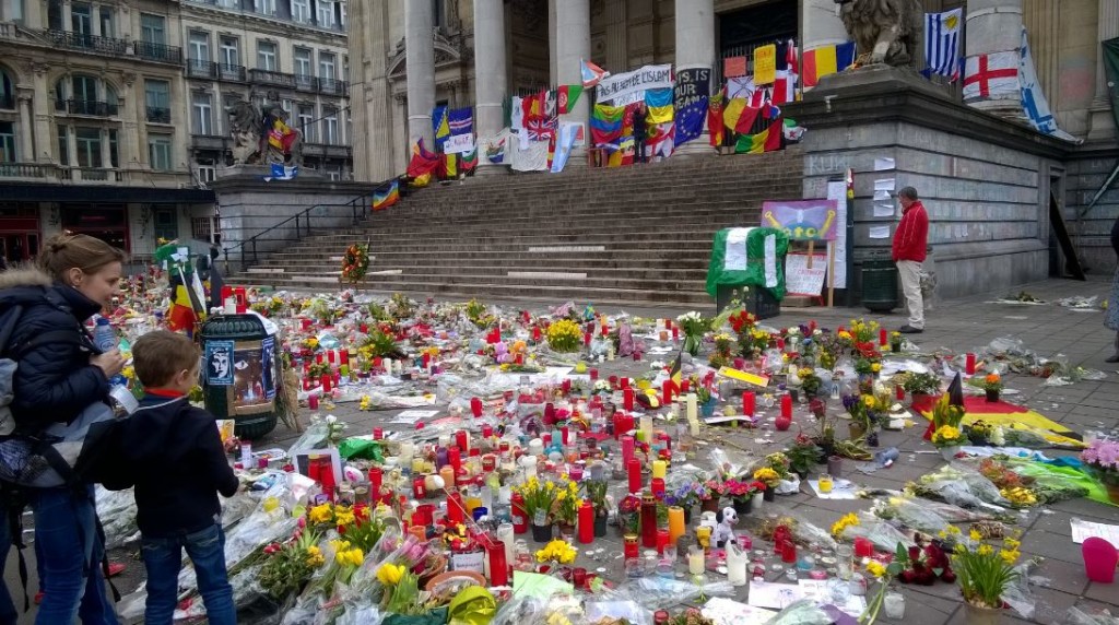 Bruxelles-place de la Bourse-post-attentats