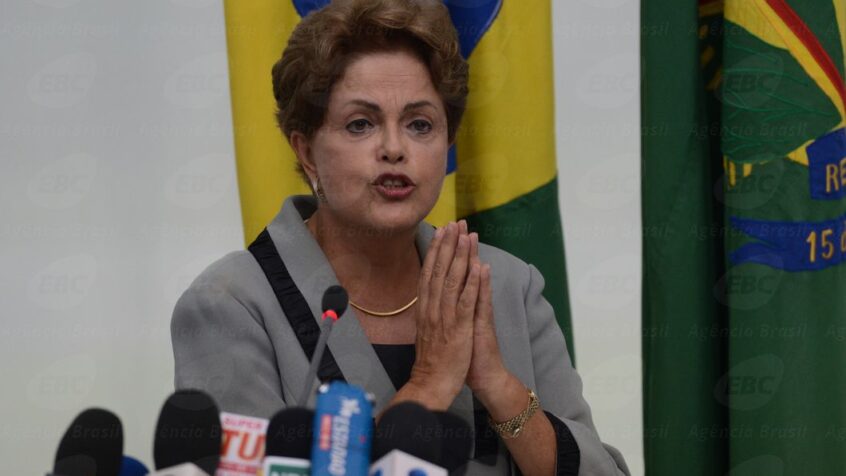 Brésil : Dilma Roussef suspendue de ses fonctions
