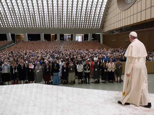 Rencontre du Pape François avec les responsables de l’Union internationale des supérieures générales