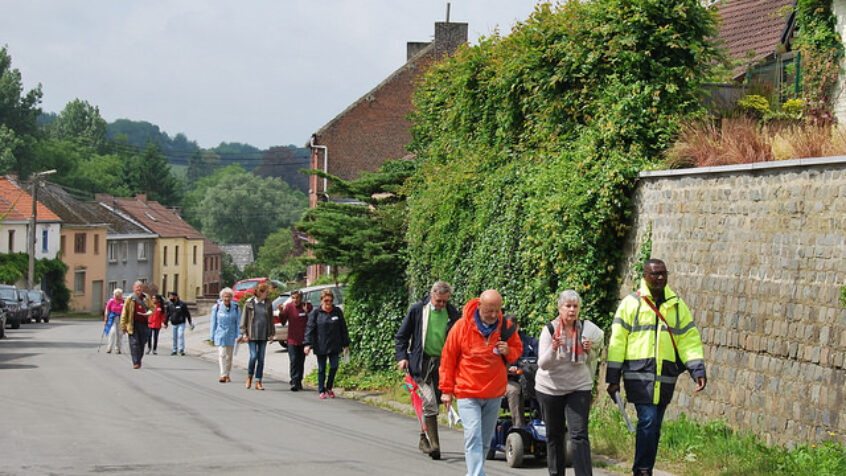 Bw : Pèlerins sur les chemins de fraternité