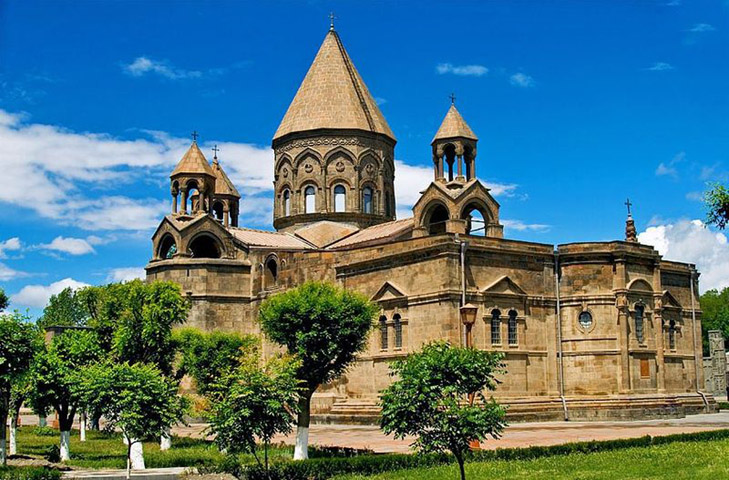 Armenie-cathédrale-apostolique Etchmiadzin