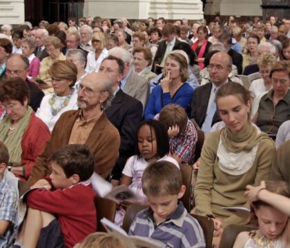 Conseil Pontifical pour les laïcs : le pape invite les laïcs à sortir pour évangéliser