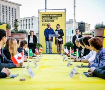 Un mini-Sommet pour les réfugiés face à Bruxelles-Central