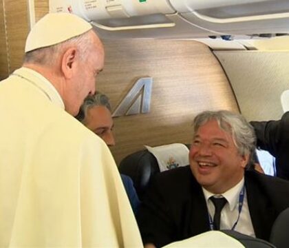 Le Pape François encourage les journalistes