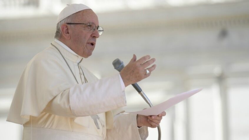 Audience générale : Pour le pape, la perfection consiste à être miséricordieux
